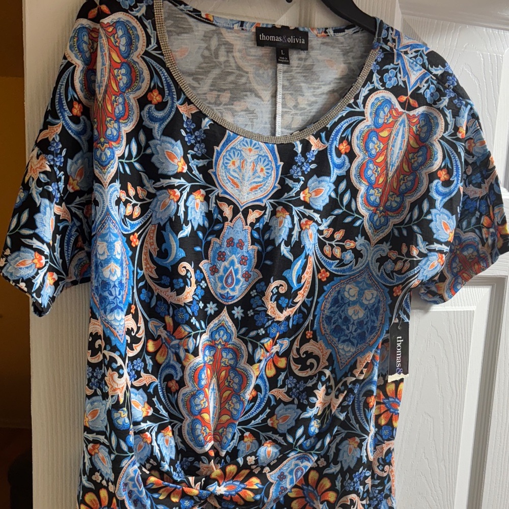 Thomas & Olivia Multicolor Paisley Short Sleeve Top